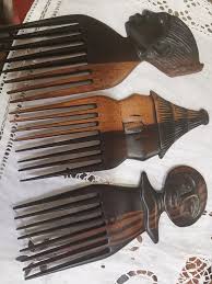 Peigne africain en bois