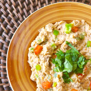 Salata aswad be zabadi